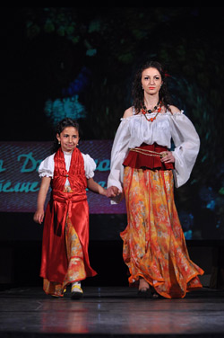 Roma Fashion - докосване до красотата и магията на ромската култура