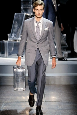  Dunhill:  ,  