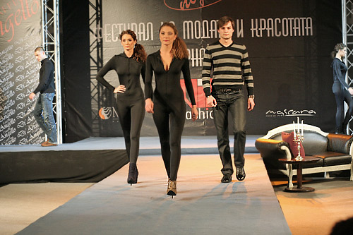   VIP Fashion Group  2009    