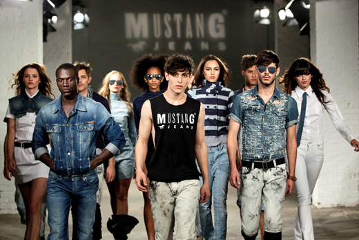   Mustang Jeans  - 2011,   Mercedes-Benz Fashion Week  , 