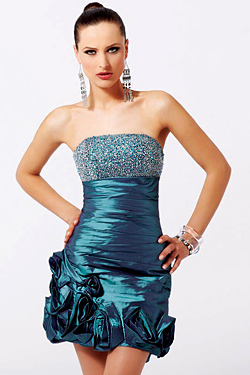 BELNOIR представя американски бални рокли колекция 2011