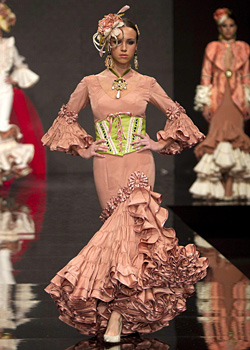  18-  Flamenco Fashion Show  