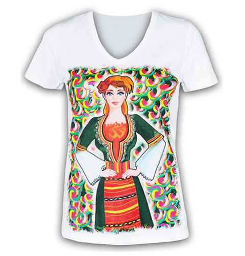 Българският фолклор в модата: Тениски и туники с фолклорни мотиви