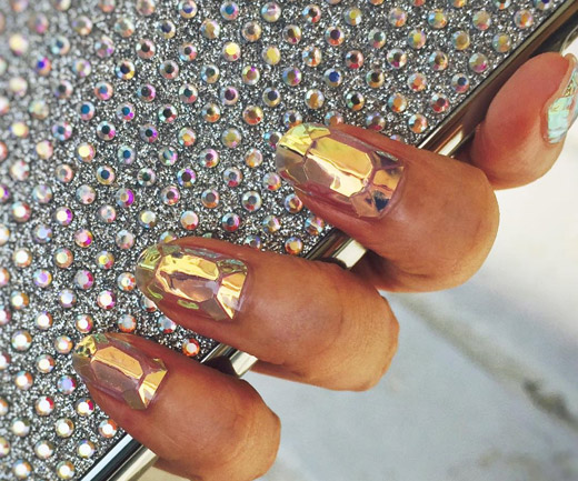 Fall-Winter 2015/2016 Trends: Shattered Glass Manicure