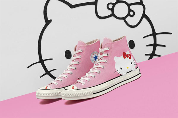 Hello Kitty    Converse -   