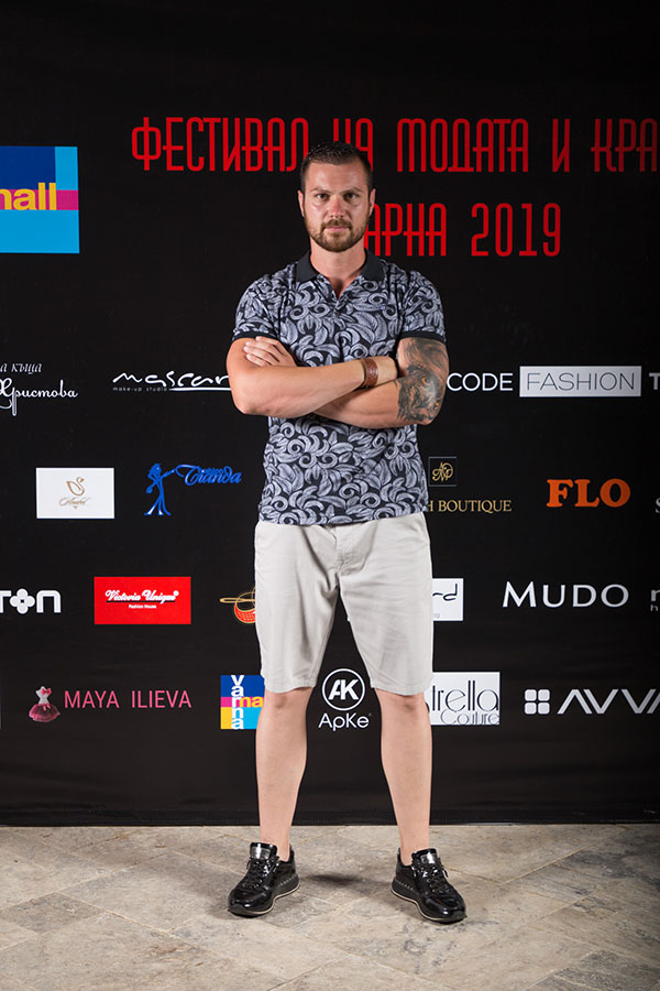 Варна Мол представя за първи път в България – AVVA - мъжка модна империя
