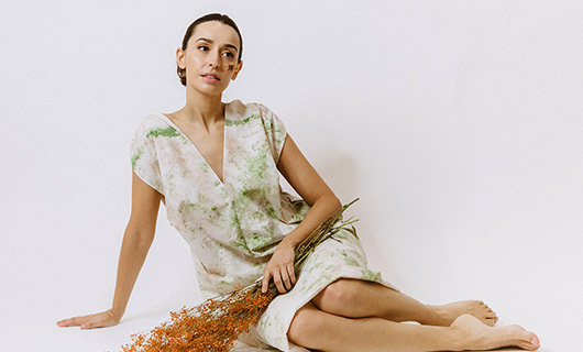 Capsule collection of recycled textiles and craft technologies, dyed with natural materials from nature