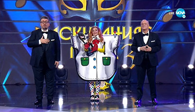 Победител в сезон 3 на маскираният певец е Виктория Георгиева (Госпожицата)