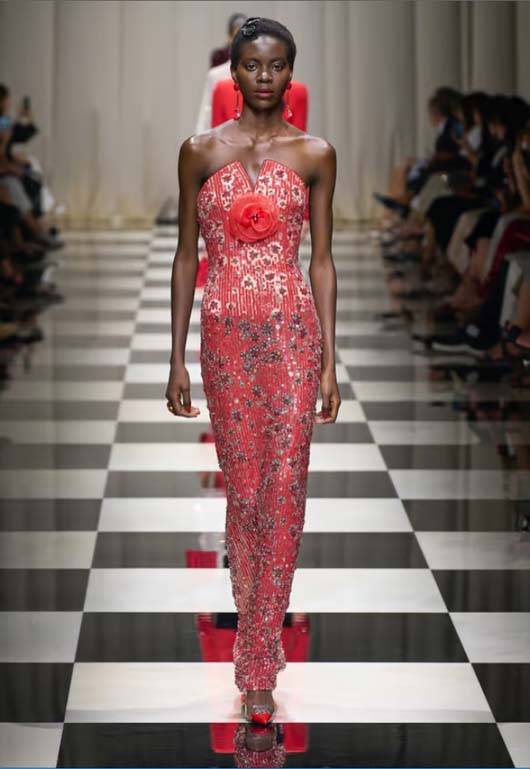 Джорджо Армани критикува Paris Couture