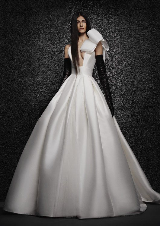 Петте типа булки и подходящата за тях рокля от Bridal Fashion