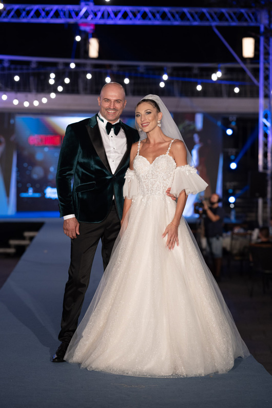 Сватбен център MY WEDDING Варна представи фантастични колекции  сватбени рокли и официални мъжки костюми