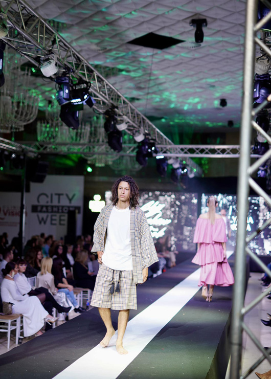    City Fashion Week  