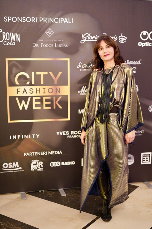    City Fashion Week  