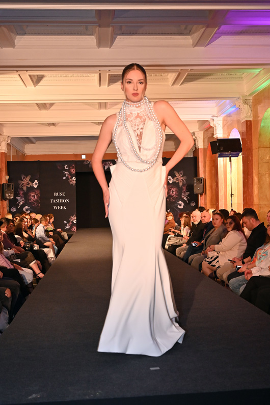 ATELIER BANDEROL     Ruse Fashion Week       