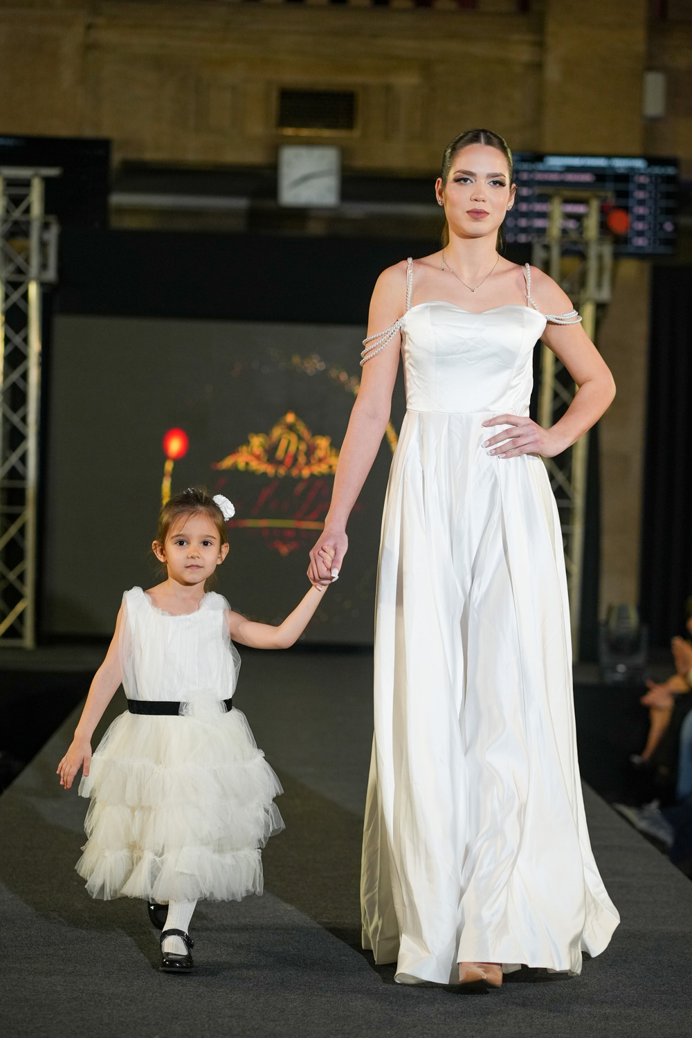 �������� �� DESSA THEA BRENJENS �� Ruse Fashion Week