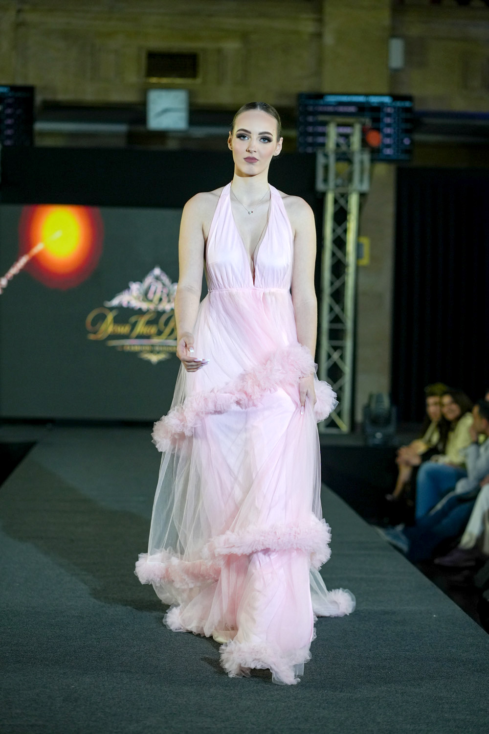 �������� �� DESSA THEA BRENJENS �� Ruse Fashion Week