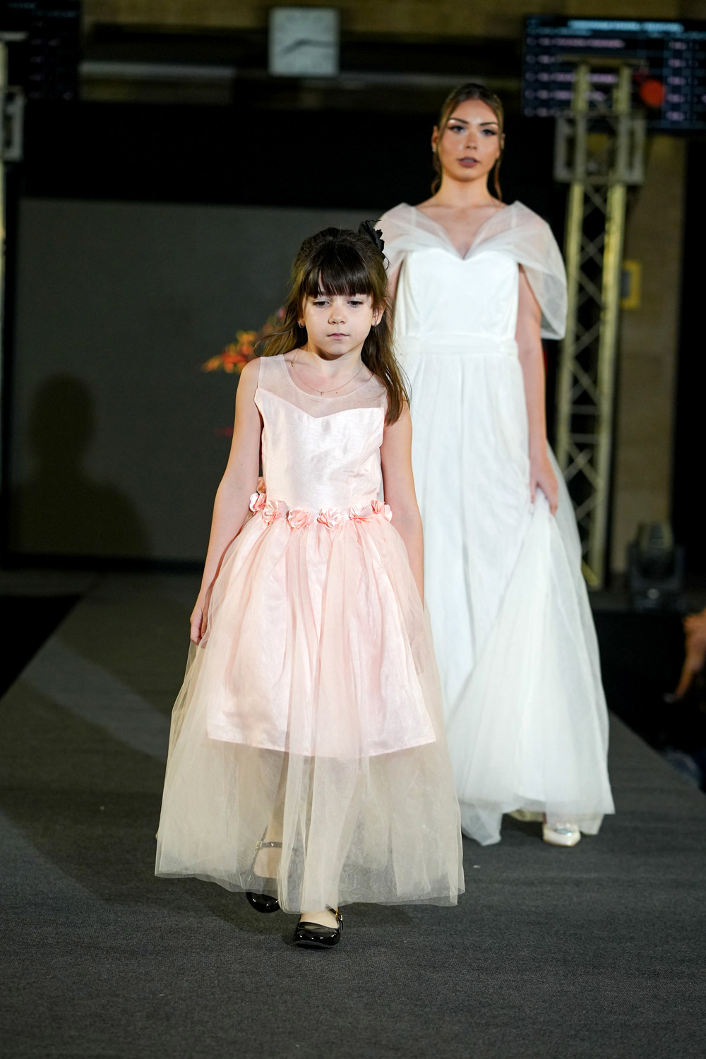 �������� �� DESSA THEA BRENJENS �� Ruse Fashion Week