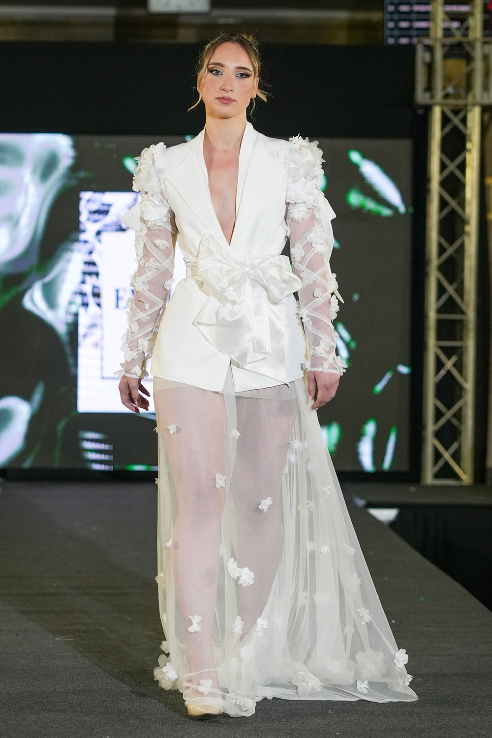 EMELYA - ����� ���� � ��������� � ����������