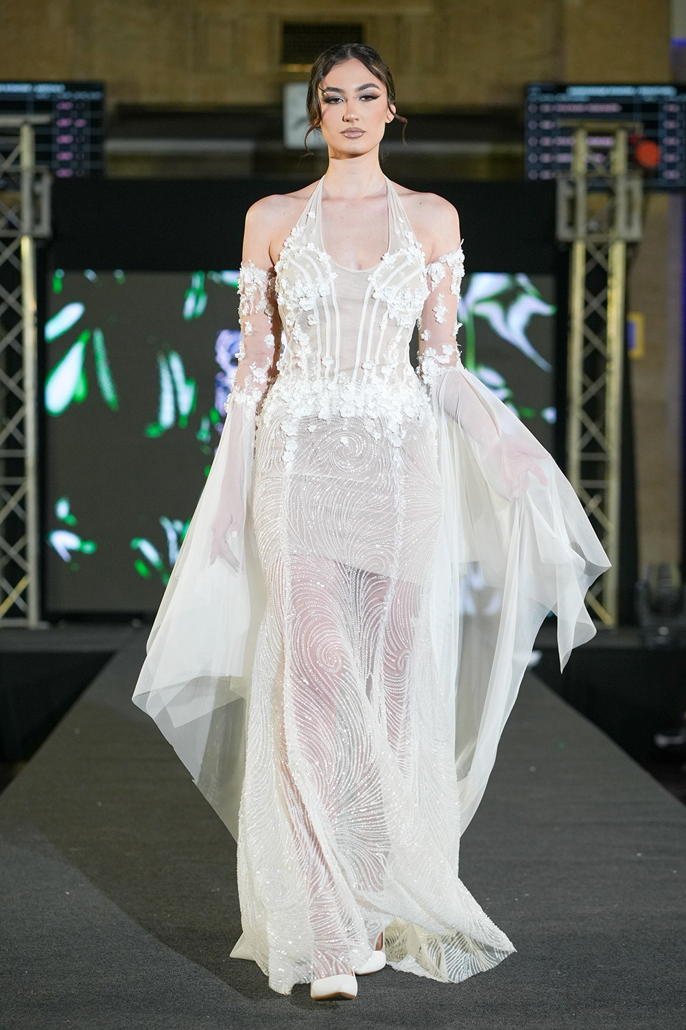 EMELYA - ����� ���� � ��������� � ����������