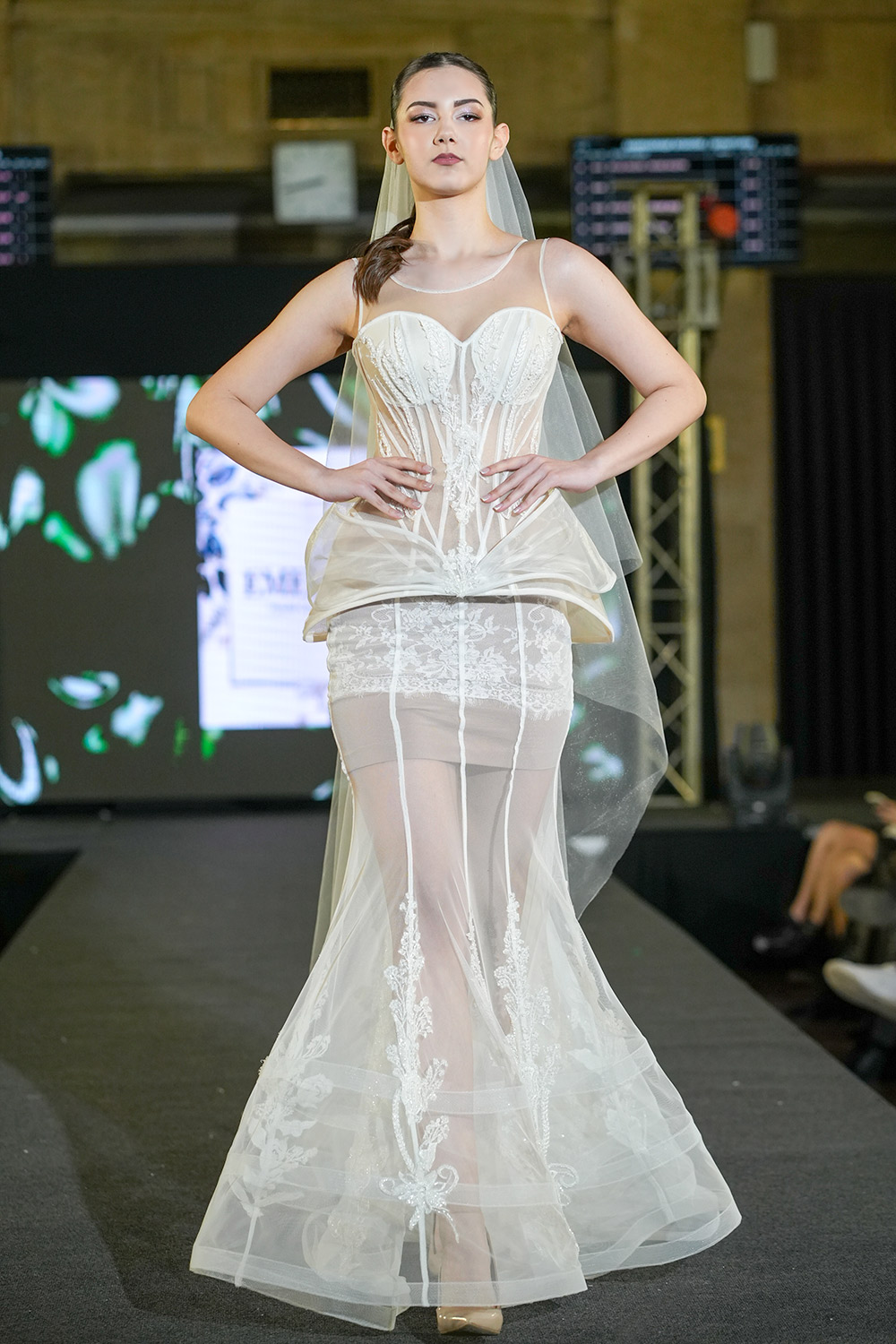 EMELYA - ����� ���� � ��������� � ����������