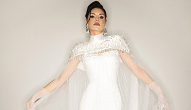 Мода с кауза на сцената на Евровизия: Михаела Филева като нежен айсберг Мода с кауза на сцената на Евровизия: Михаела Филева като нежен айсберг