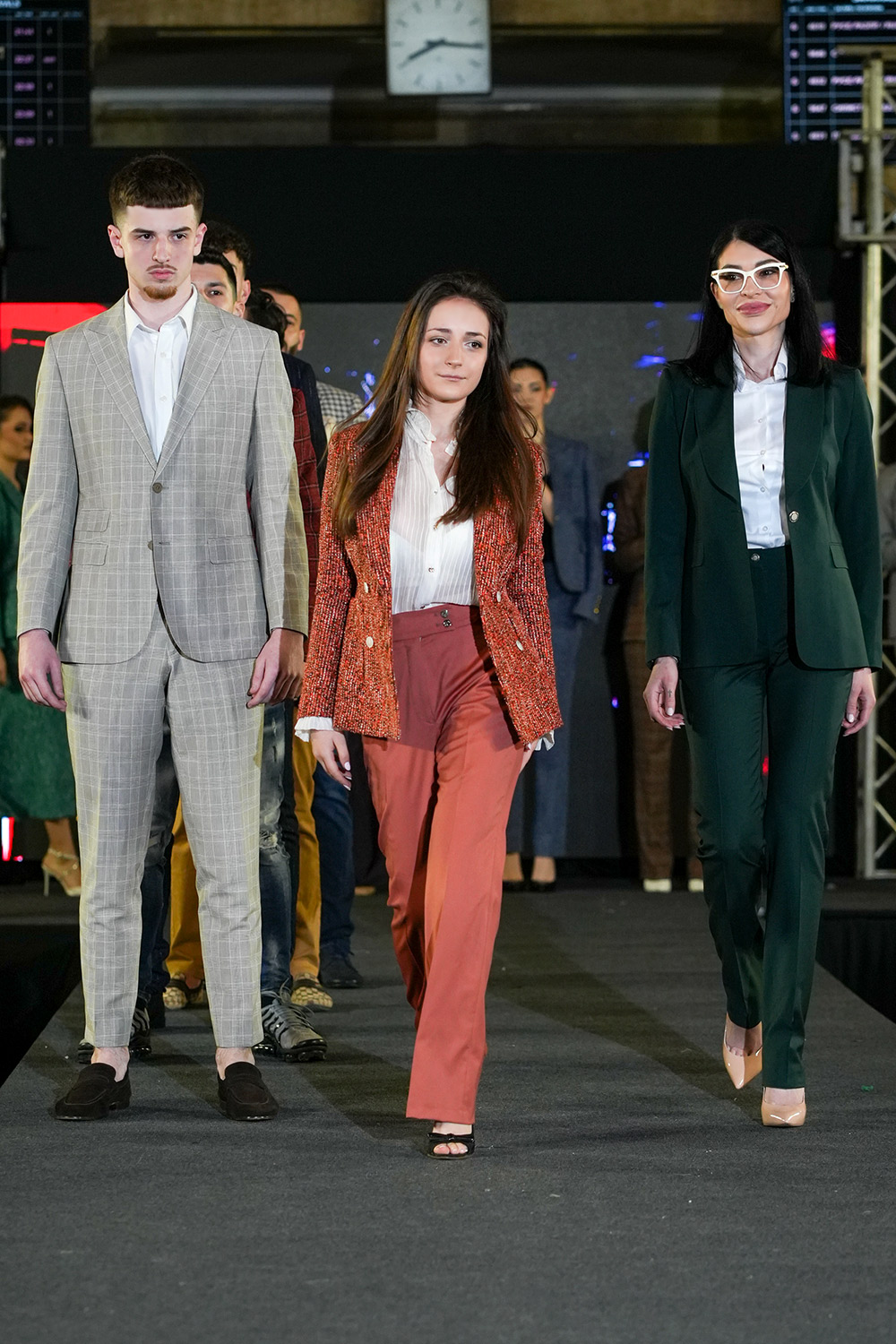 ���������� �� "���� � �����" ������ �� ����������, ������� � ������������ ������������