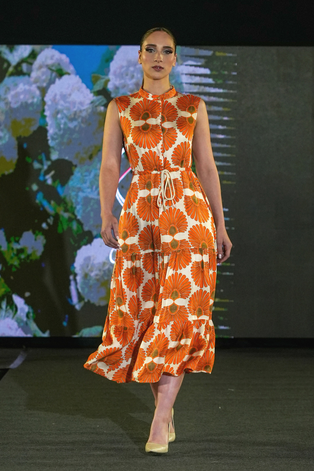 РОСИ представи колекция пролет-лято 2026 на Ruse Fashion Week