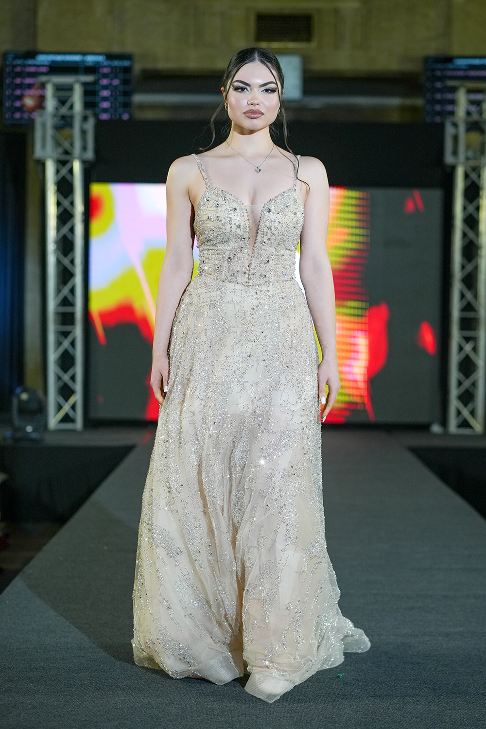 TASQUIRA - ��������� �� ������, ����� ������ � ����������