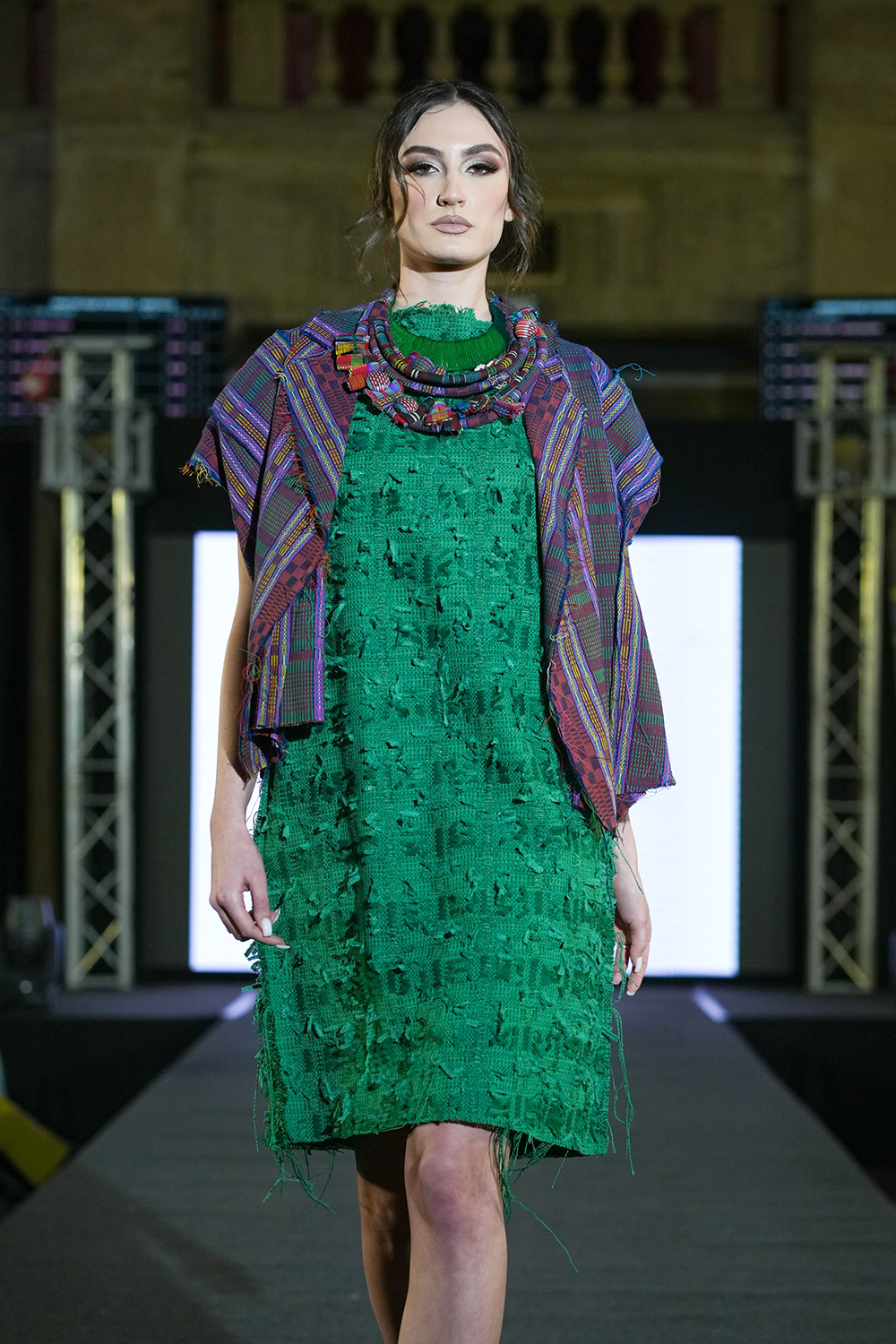 Zhou Jin China Ruse Fashion Week