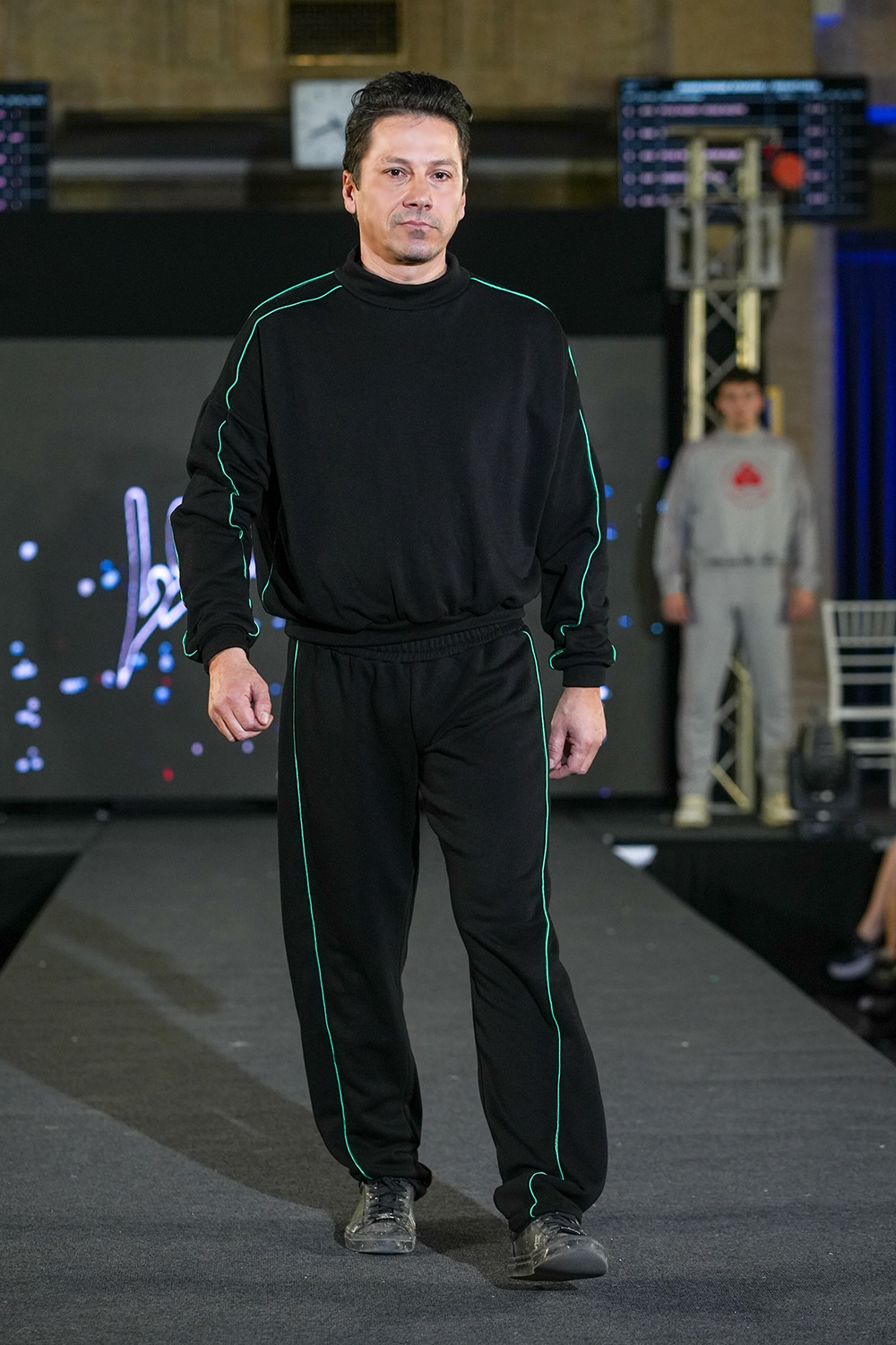 Lowky Broken ��������� ��������� �� �������� ����