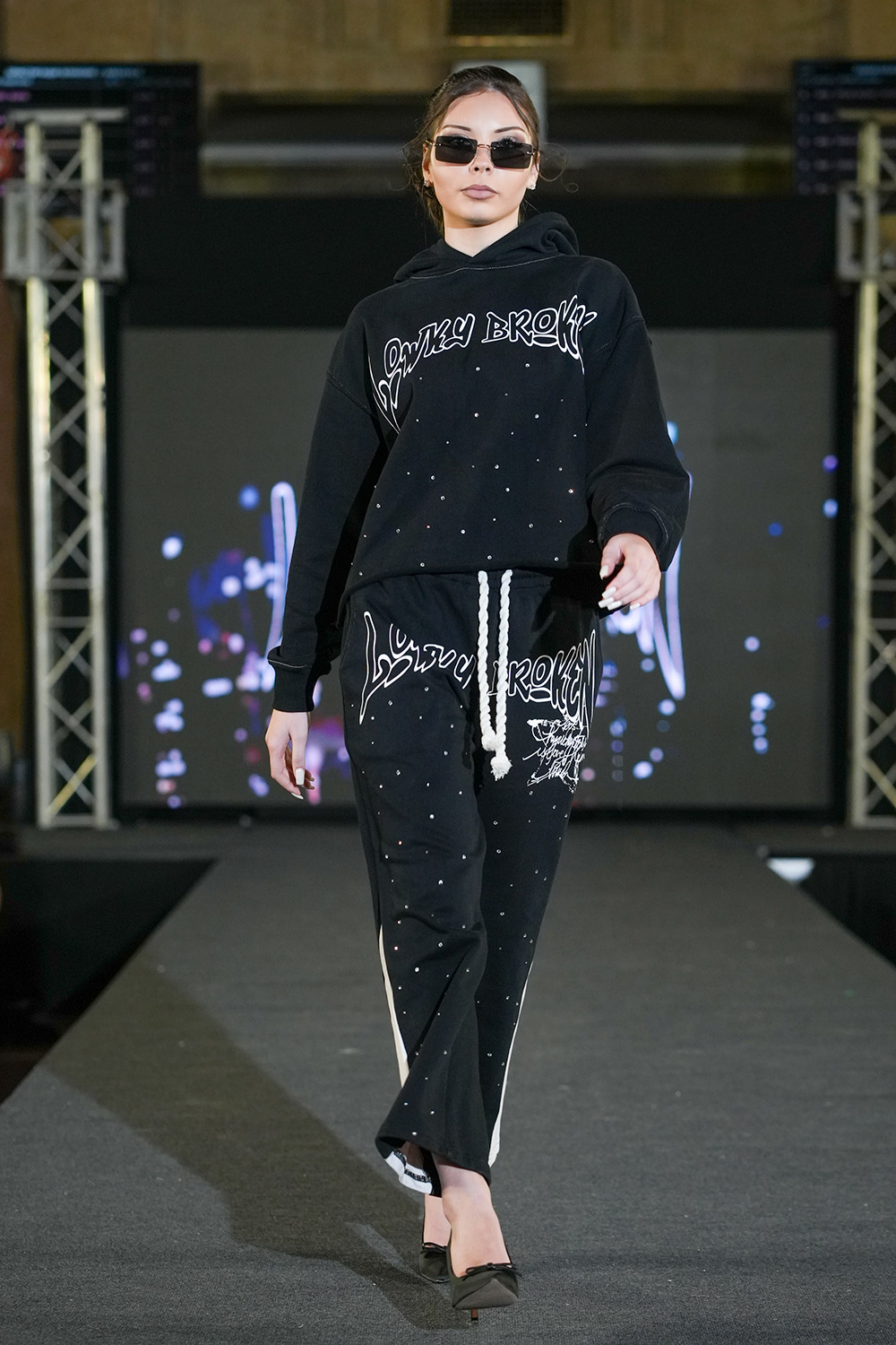 Lowky Broken ��������� ��������� �� �������� ����