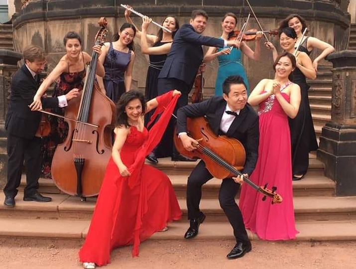 Mon Amour - 35 години красота и елегантност