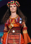 Roma Fashion - beauty and magic of gipsy culture