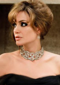 Angelina Jolie to design jewelry line
